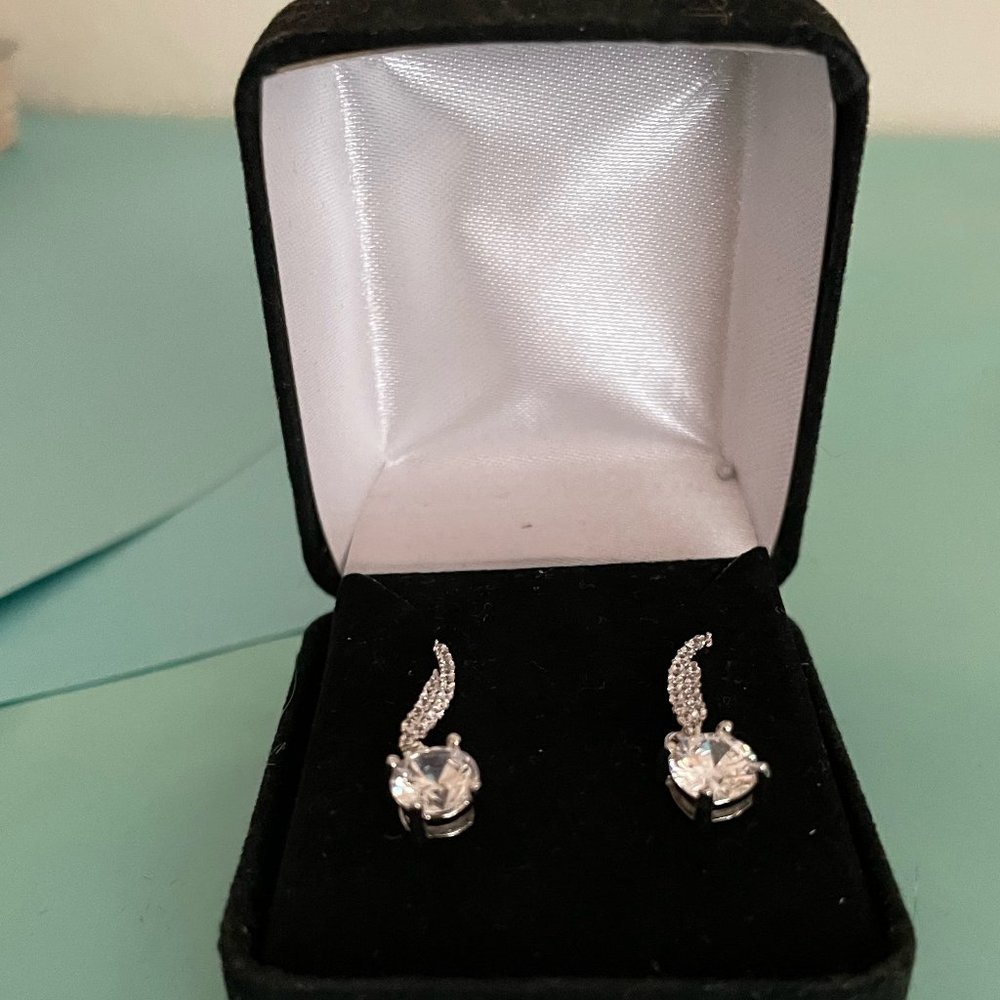 Women's Clear Cubic Zirconia Earrings with Post Back
